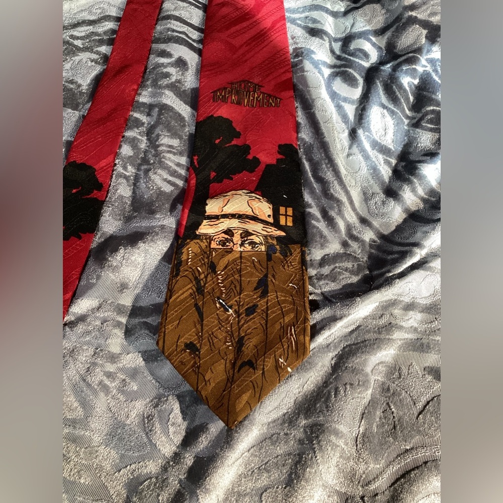 Vintage Home Improvement Wilson Tie View 2